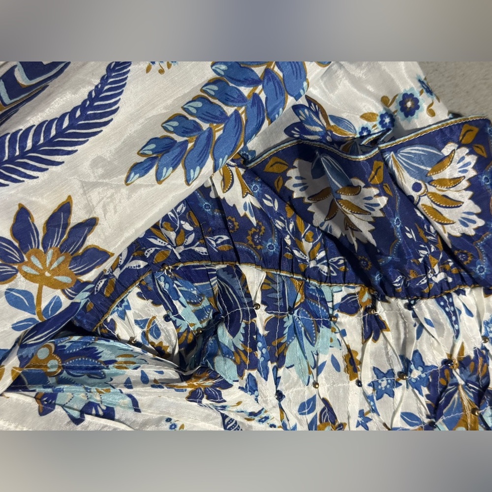 FARM Rio Blue & White Floral Embroidered Peasant Blouse - Picture 3 of 12